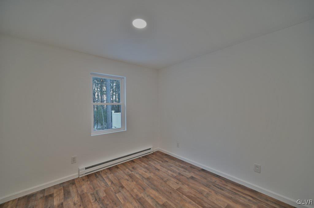 139 Winter Hill Road Effort, PA 18330 - Photo 28 of 50 an empty room with a window