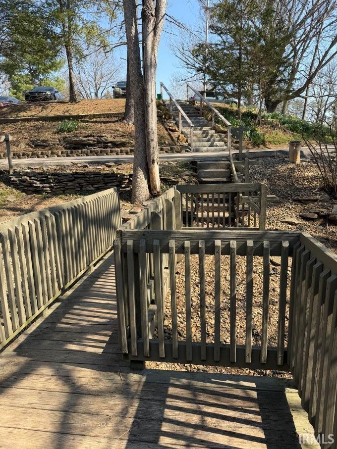 9052 South Pointe Ridge Lane Bloomington, IN 47401 - Photo 2 of 20