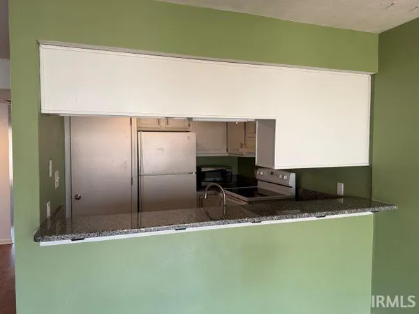 $182,900 | 9052 South Pointe Ridge Lane, Bloomington, IN 47401