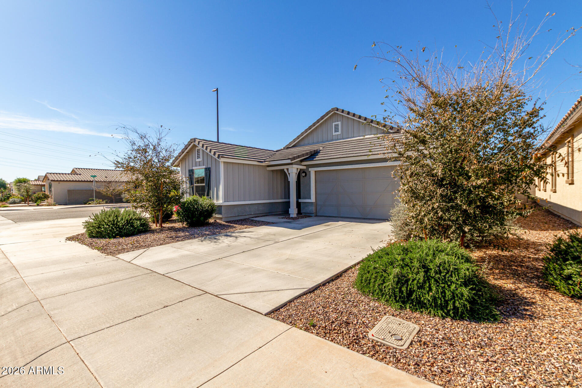 4702 South Riata Street Gilbert, AZ 85297 - Photo 4 of 31 05 Riata