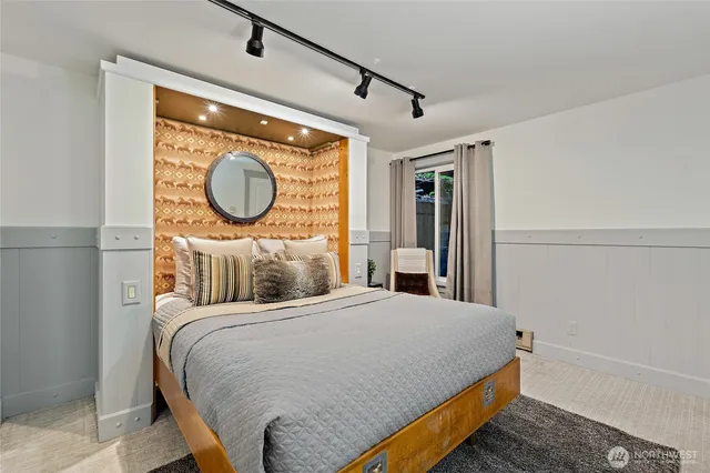 $629,900 | 3030 14th Avenue West, Unit 106, Seattle, WA 98119