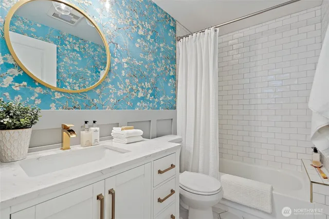 $629,900 | 3030 14th Avenue West, Unit 106, Seattle, WA 98119