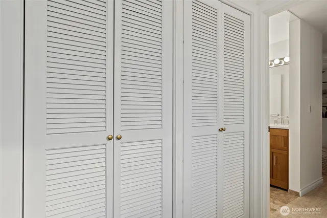 $629,900 | 3030 14th Avenue West, Unit 106, Seattle, WA 98119