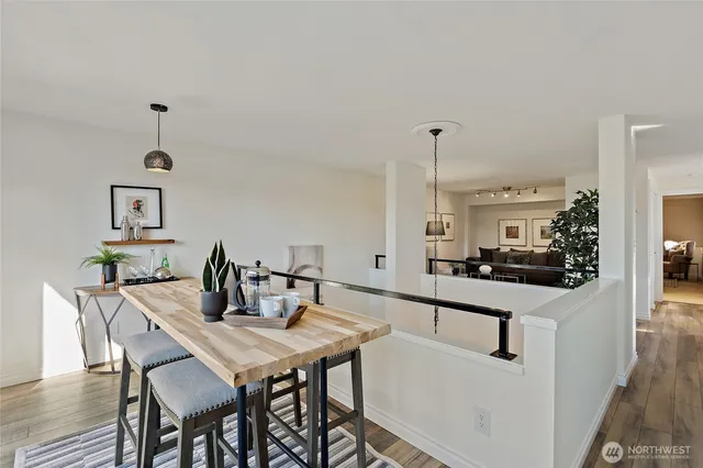 $629,900 | 3030 14th Avenue West, Unit 106, Seattle, WA 98119