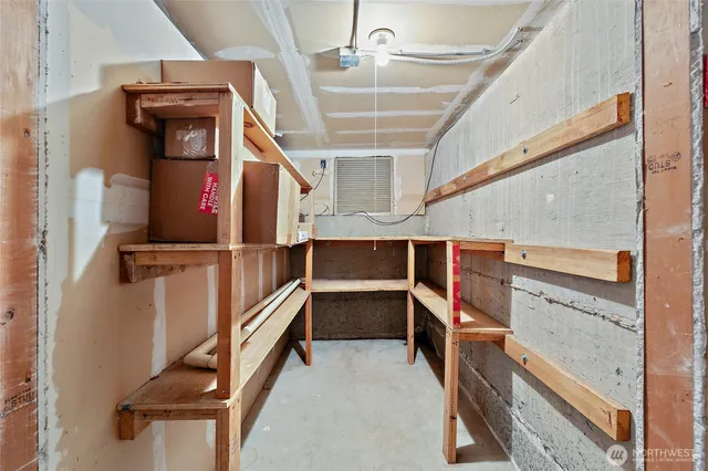 $629,900 | 3030 14th Avenue West, Unit 106, Seattle, WA 98119