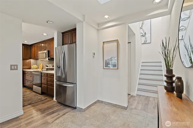 $629,900 | 3030 14th Avenue West, Unit 106, Seattle, WA 98119