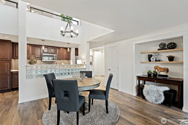 $629,900 | 3030 14th Avenue West, Unit 106, Seattle, WA 98119