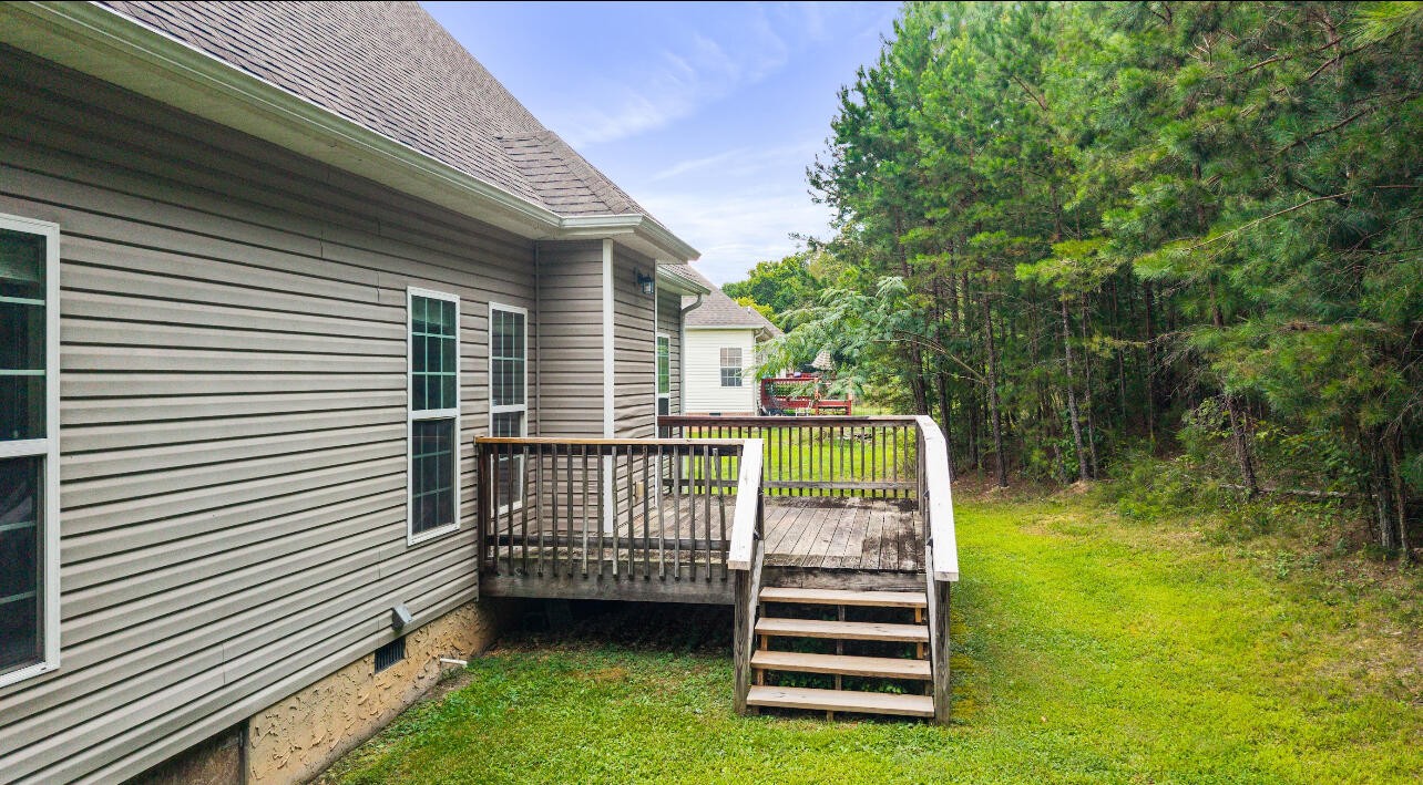 2095 Baggett Road Ringgold, GA 30736 - Photo 30 of 34 a view of outdoor space and deck