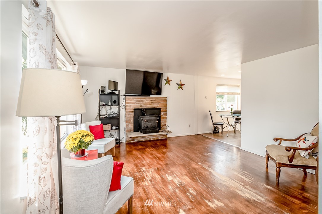 1024 Russell Road Snohomish, WA 98290 - Photo 5 of 28 Gallery Image 5