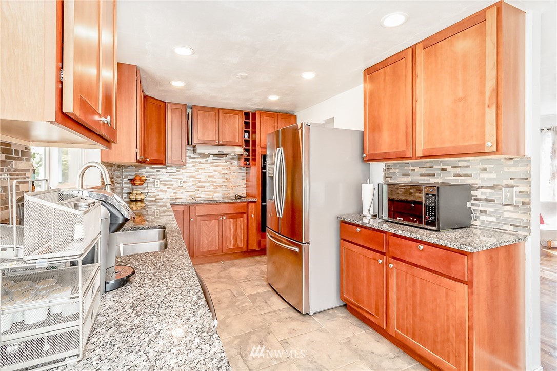1024 Russell Road Snohomish, WA 98290 - Photo 10 of 28 Gallery Image 10