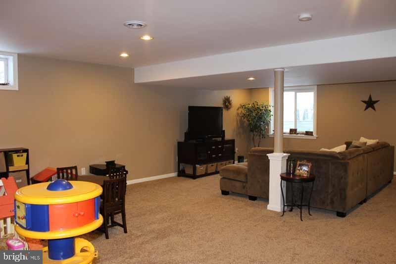 2935 Weaver Road Lancaster, PA 17601 - Photo 23 of 27