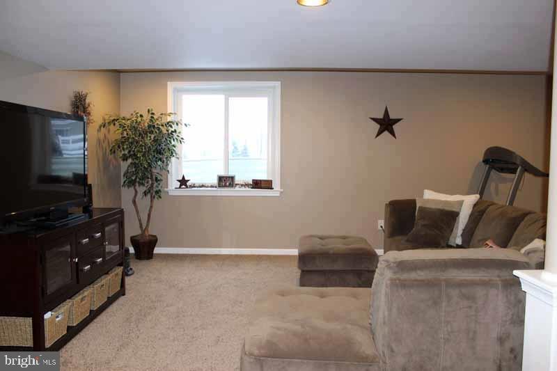 2935 Weaver Road Lancaster, PA 17601 - Photo 24 of 27