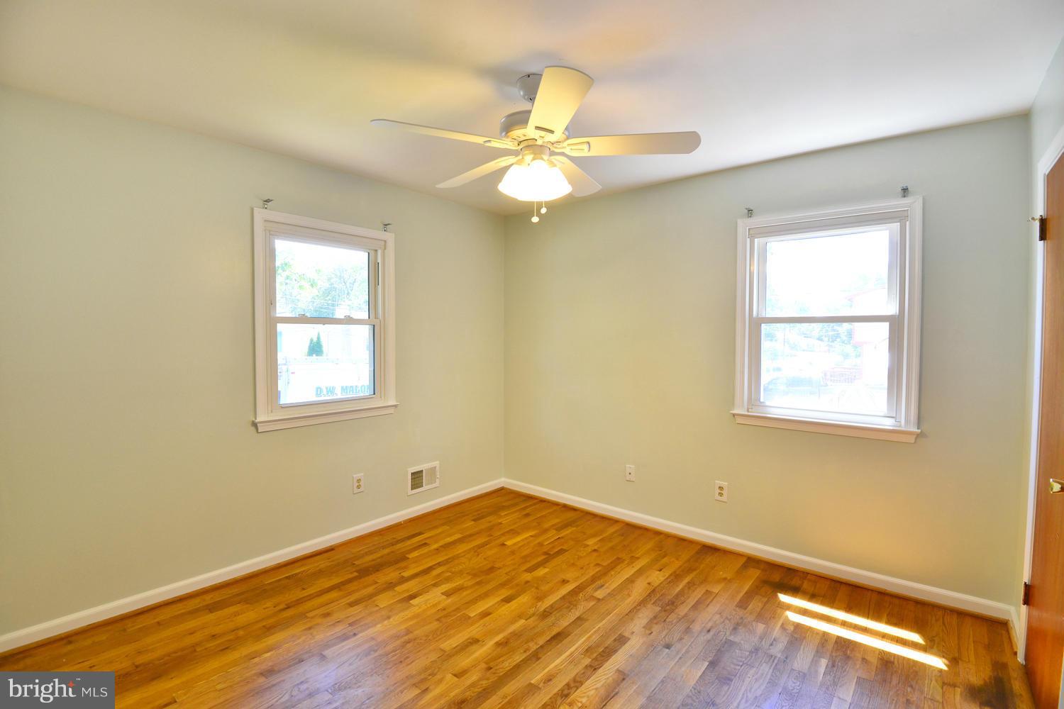 1630 Marlboro Road Edgewater, MD 21037 - Photo 8 of 30 Bedroom #1 - ceiling fan for seasonal comfort