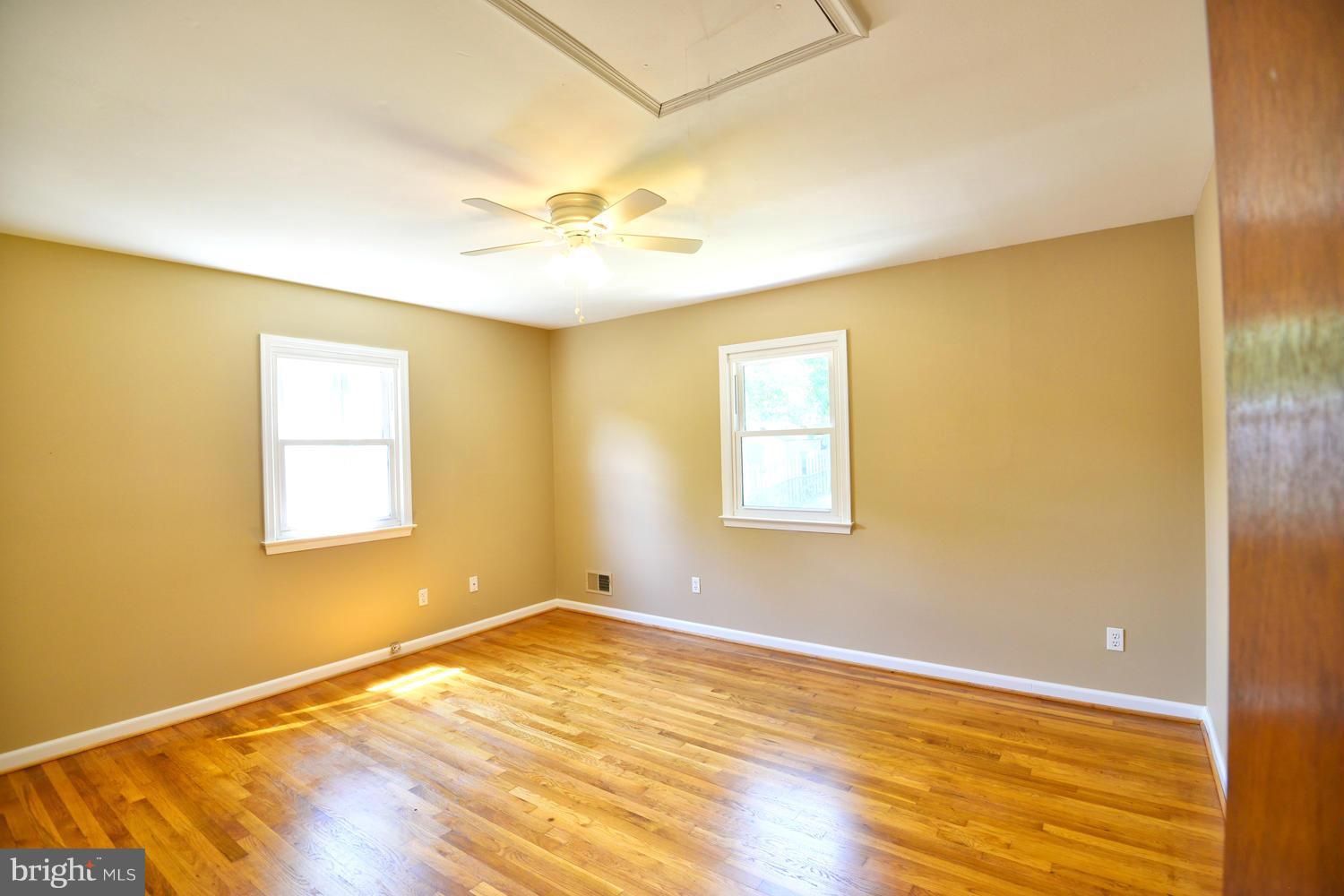 1630 Marlboro Road Edgewater, MD 21037 - Photo 10 of 30 Bedroom (Master) - gleaming hardwood floors