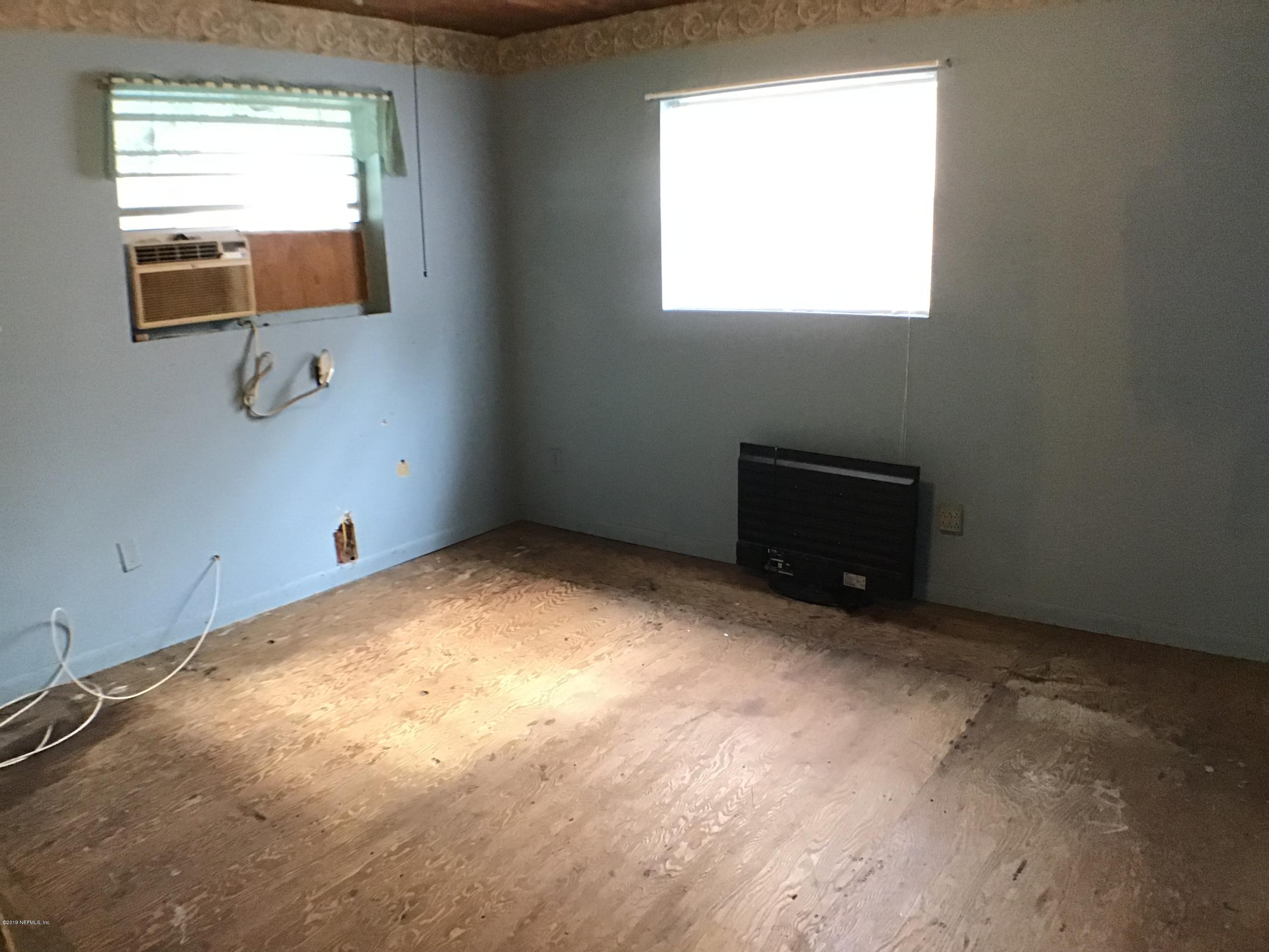 242 Katherine Road Jacksonville, FL 32218 - Photo 4 of 9 C271D11E-052D-451A-A293-BCFB0F23E7B3