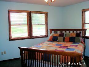 22 Trillium Lane Springfield, IL 62707 - Photo 5 of 9 Gallery Image 5