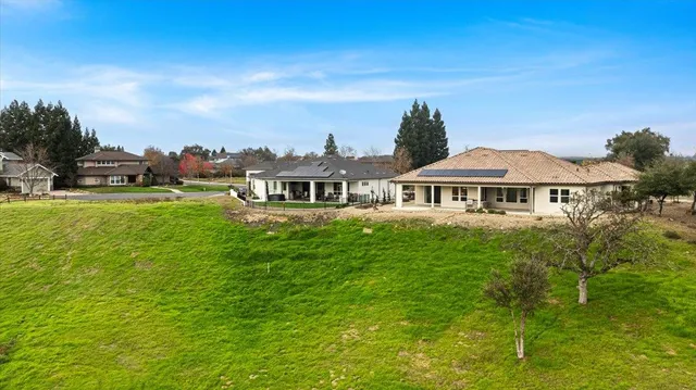 $985,000 | 2252 Oak Creek Drive, Copperopolis, CA 95228