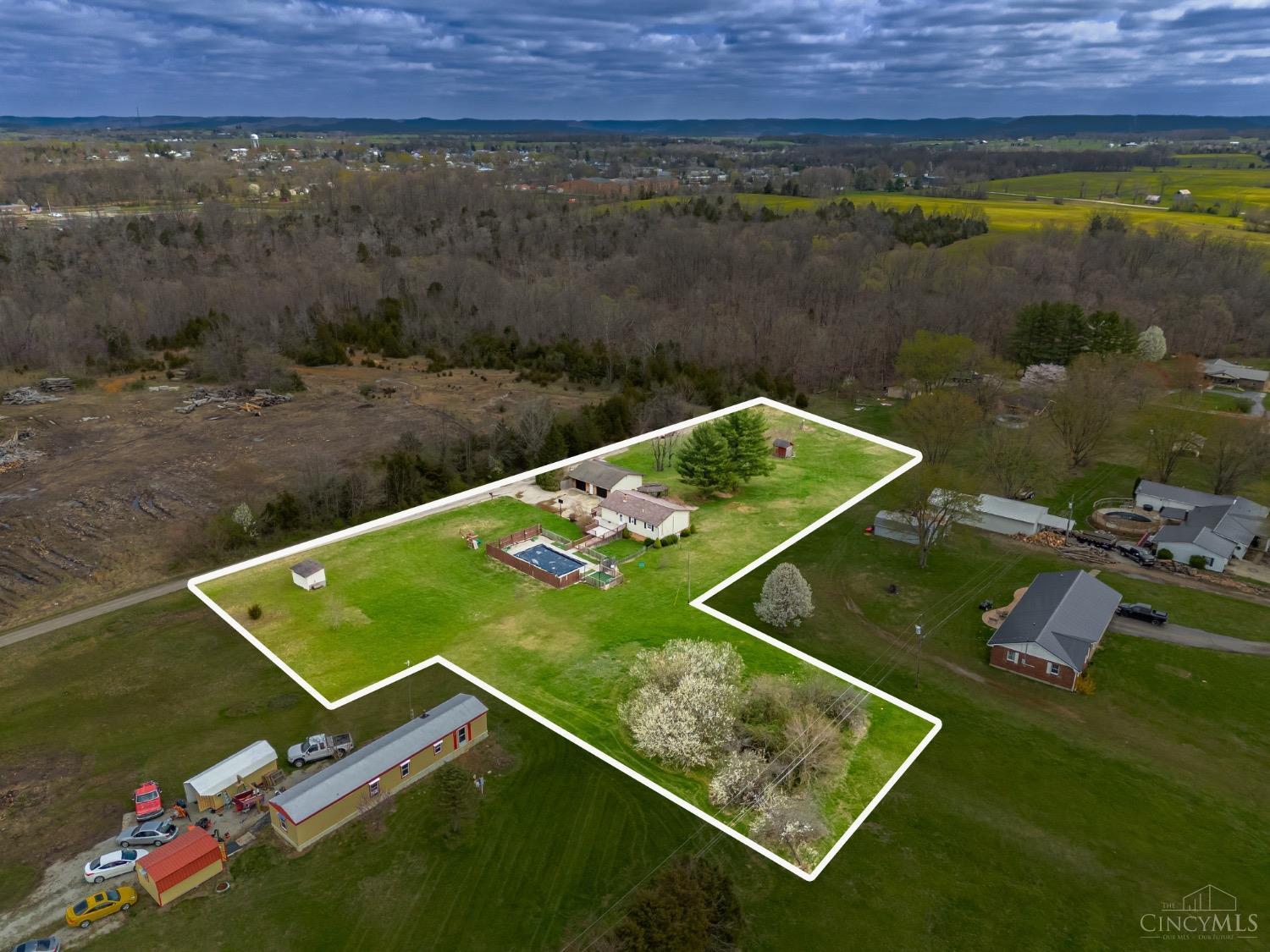 165 Schwartz Road Peebles, OH 45660 - Photo 3 of 40