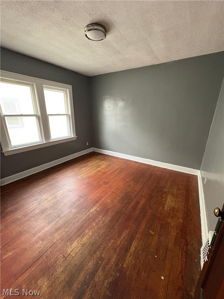 18001 Olympia Road Cleveland, OH 44112 - Photo 12 of 35