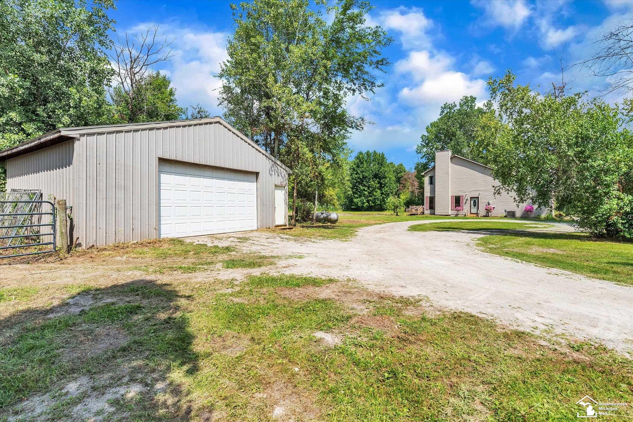 15340 Todd Road Petersburg, MI 49270 - Photo 52 of 53 50084885-52.JPG