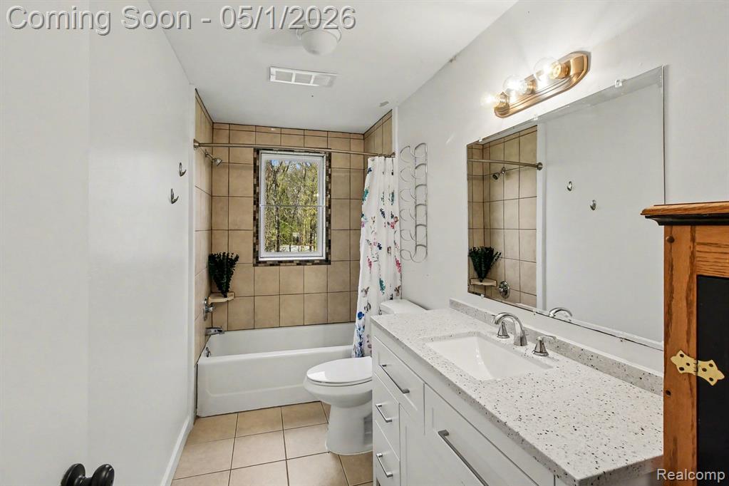 6225 West Lovejoy Road Fowlerville, MI 48836 - Photo 17 of 35