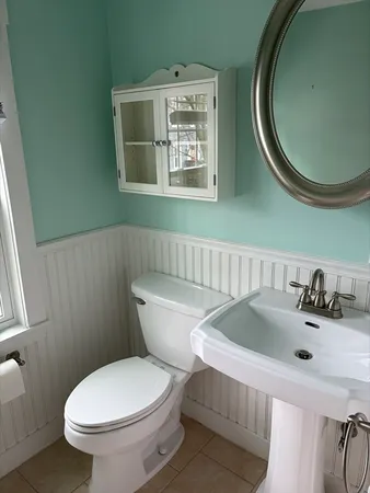 $3,400 | 42 Charnock Street, Unit 1, Beverly, MA 01915