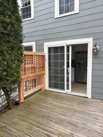 $3,400 | 42 Charnock Street, Unit 1, Beverly, MA 01915