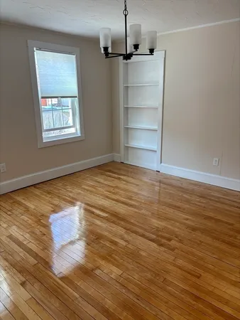 $3,400 | 42 Charnock Street, Unit 1, Beverly, MA 01915