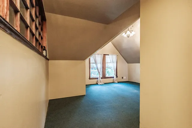 $419,000 | 21 Laurel Avenue, Auburn, ME 04210