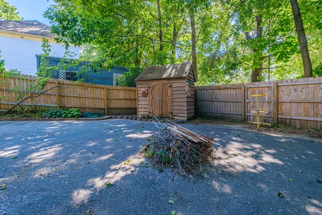 $419,000 | 21 Laurel Avenue, Auburn, ME 04210