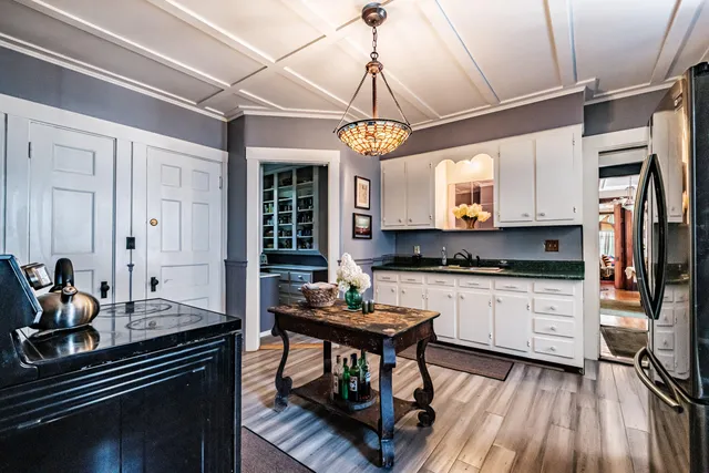 $419,000 | 21 Laurel Avenue, Auburn, ME 04210