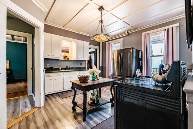 $419,000 | 21 Laurel Avenue, Auburn, ME 04210