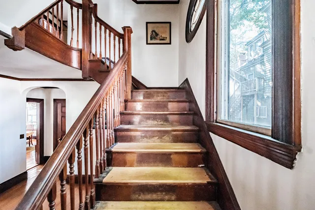 $419,000 | 21 Laurel Avenue, Auburn, ME 04210