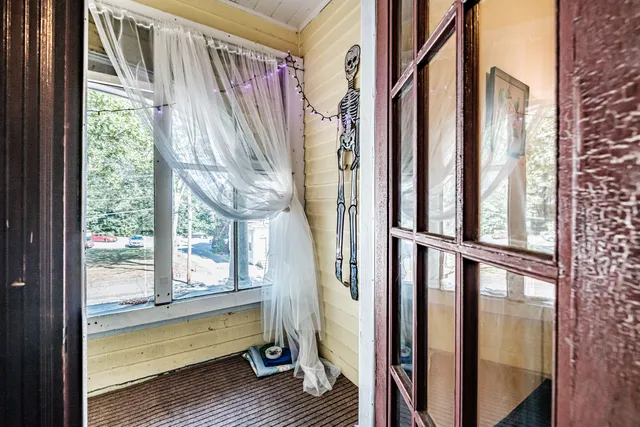 $419,000 | 21 Laurel Avenue, Auburn, ME 04210