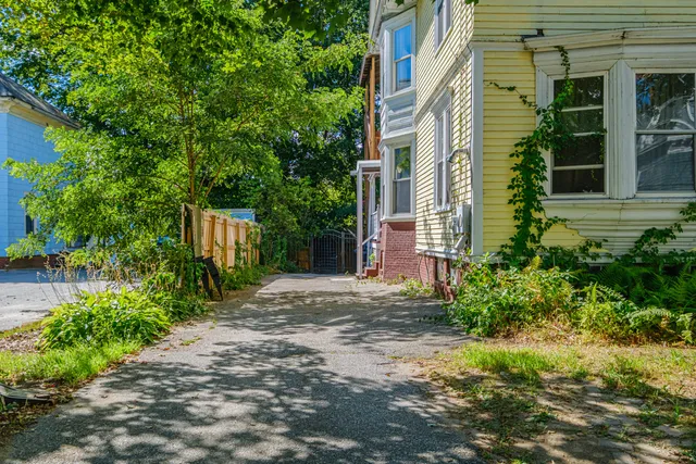 $419,000 | 21 Laurel Avenue, Auburn, ME 04210