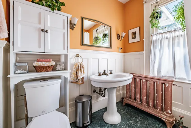 $419,000 | 21 Laurel Avenue, Auburn, ME 04210