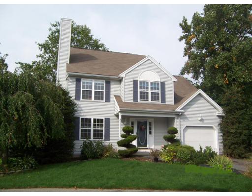 94 Meadowood Road North Andover, MA 01845 - Photo 1 of 12 Gallery Image 1