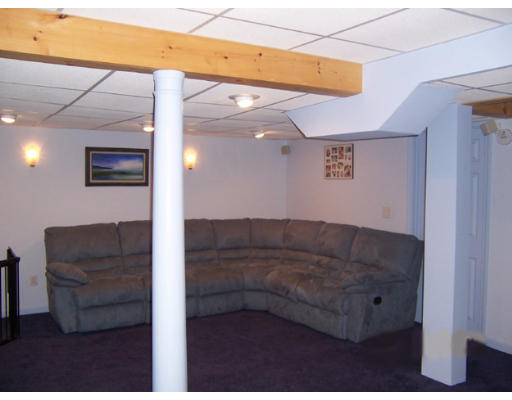 94 Meadowood Road North Andover, MA 01845 - Photo 12 of 12 Gallery Image 12