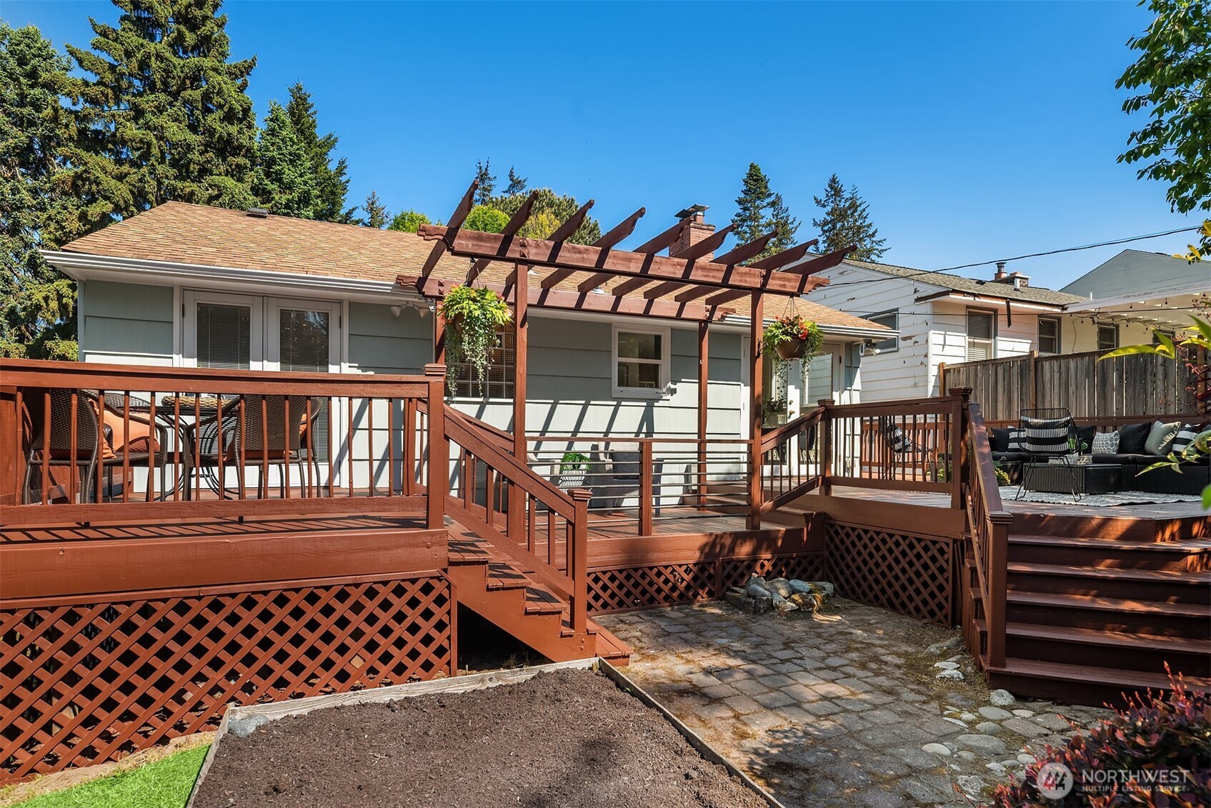 4007 49th Avenue Southwest Seattle, WA 98116 - Photo 25 of 38