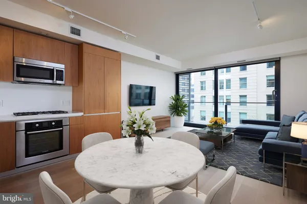 $3,500 | 925 H Street Northwest, Unit 409, Washington, DC 20001