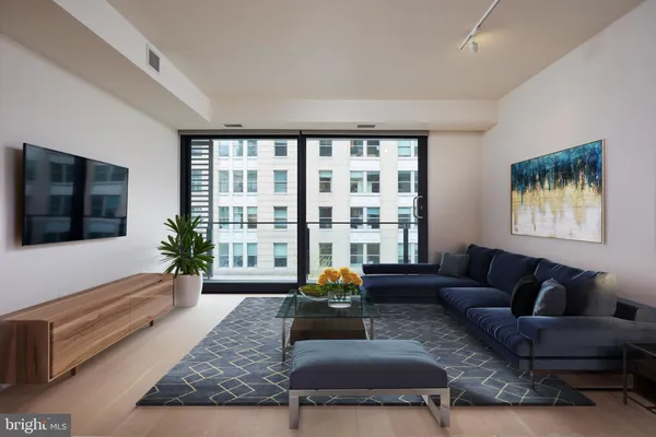 $3,500 | 925 H Street Northwest, Unit 409, Washington, DC 20001