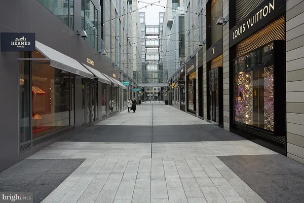 $3,500 | 925 H Street Northwest, Unit 409, Washington, DC 20001