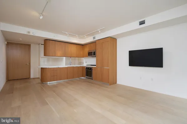 $3,500 | 925 H Street Northwest, Unit 409, Washington, DC 20001