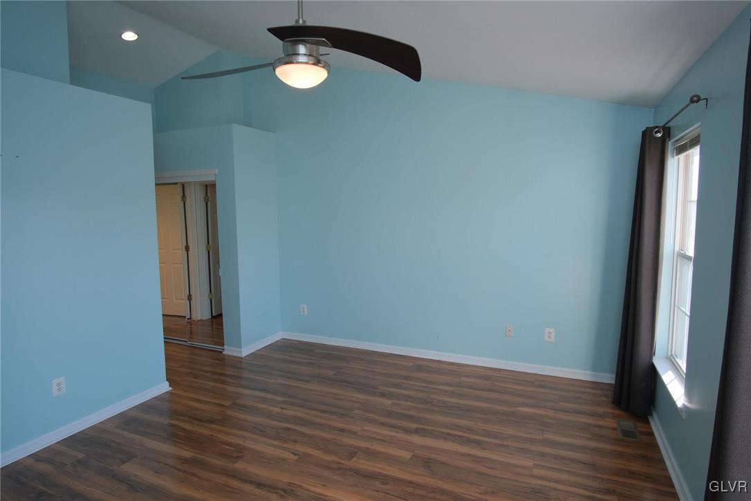 5340 Seip Road Bethlehem, PA 18017 - Photo 25 of 48 Primary bedroom