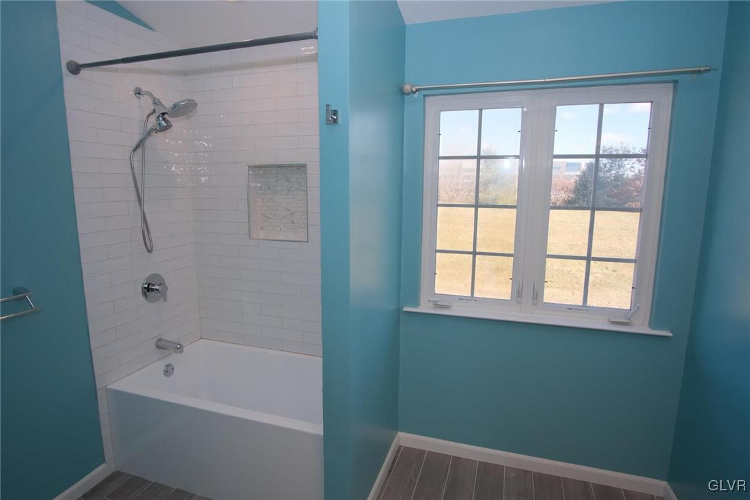 5340 Seip Road Bethlehem, PA 18017 - Photo 29 of 48 Primary bathroom