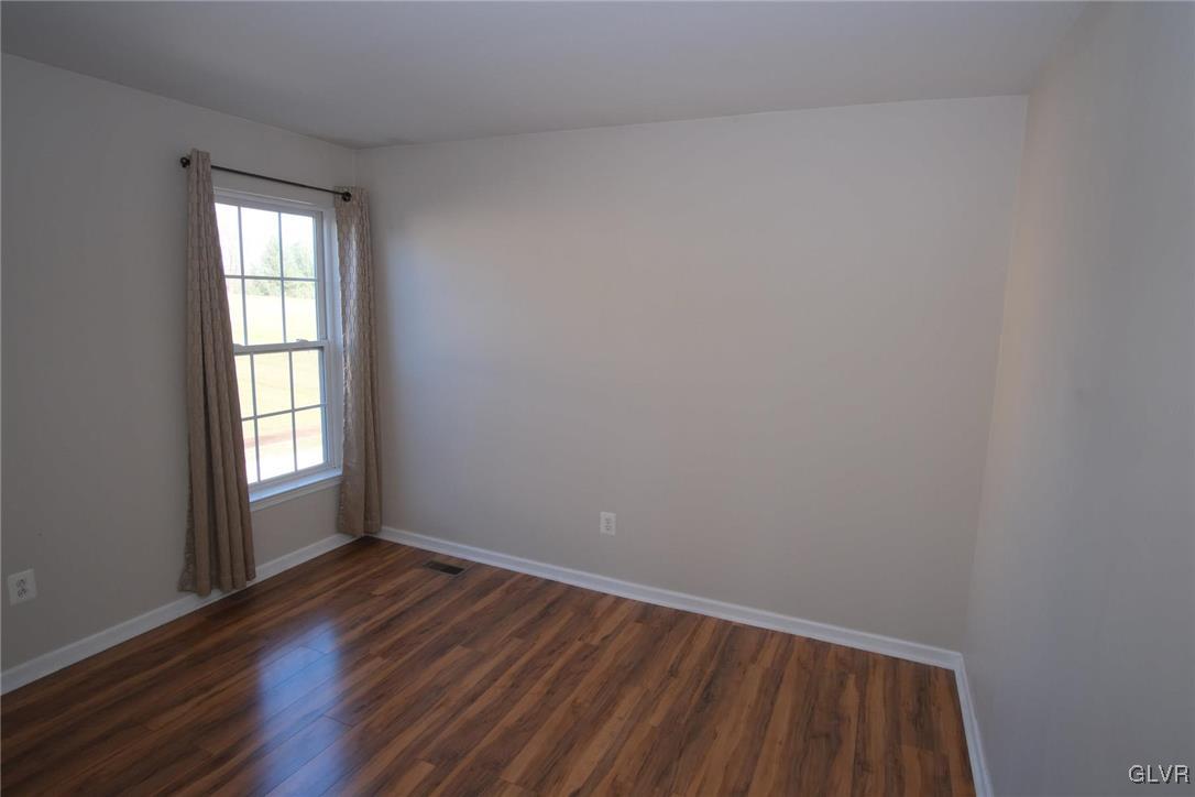 5340 Seip Road Bethlehem, PA 18017 - Photo 31 of 48 Bedroom 2
