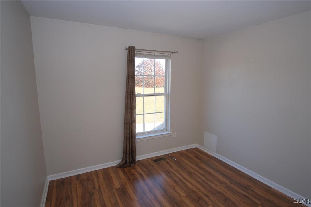 5340 Seip Road Bethlehem, PA 18017 - Photo 36 of 48 Bedroom 4