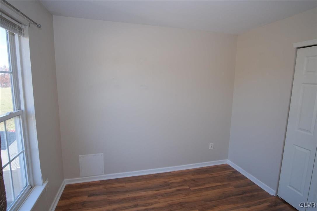 5340 Seip Road Bethlehem, PA 18017 - Photo 37 of 48 Bedroom 4