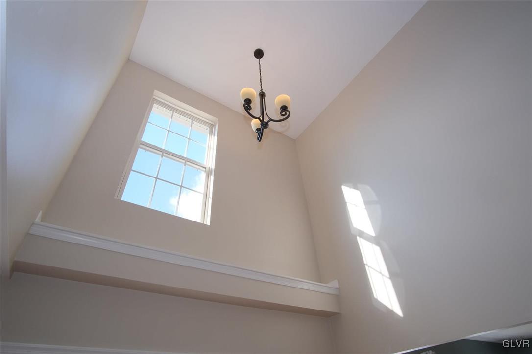 5340 Seip Road Bethlehem, PA 18017 - Photo 5 of 48 Gallery Image 5
