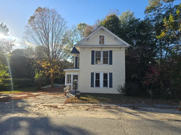 $117,900 | 11 Pine Street, Mechanic Falls, ME 04256